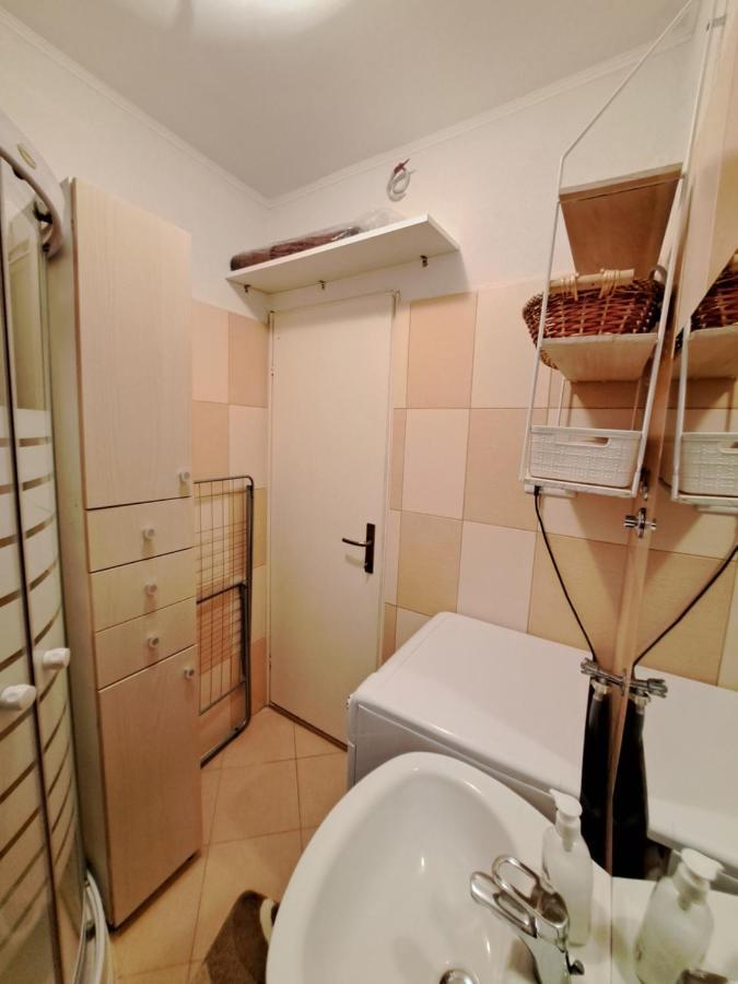 Studio Apartment Nina Novigrad Istria Exterior foto